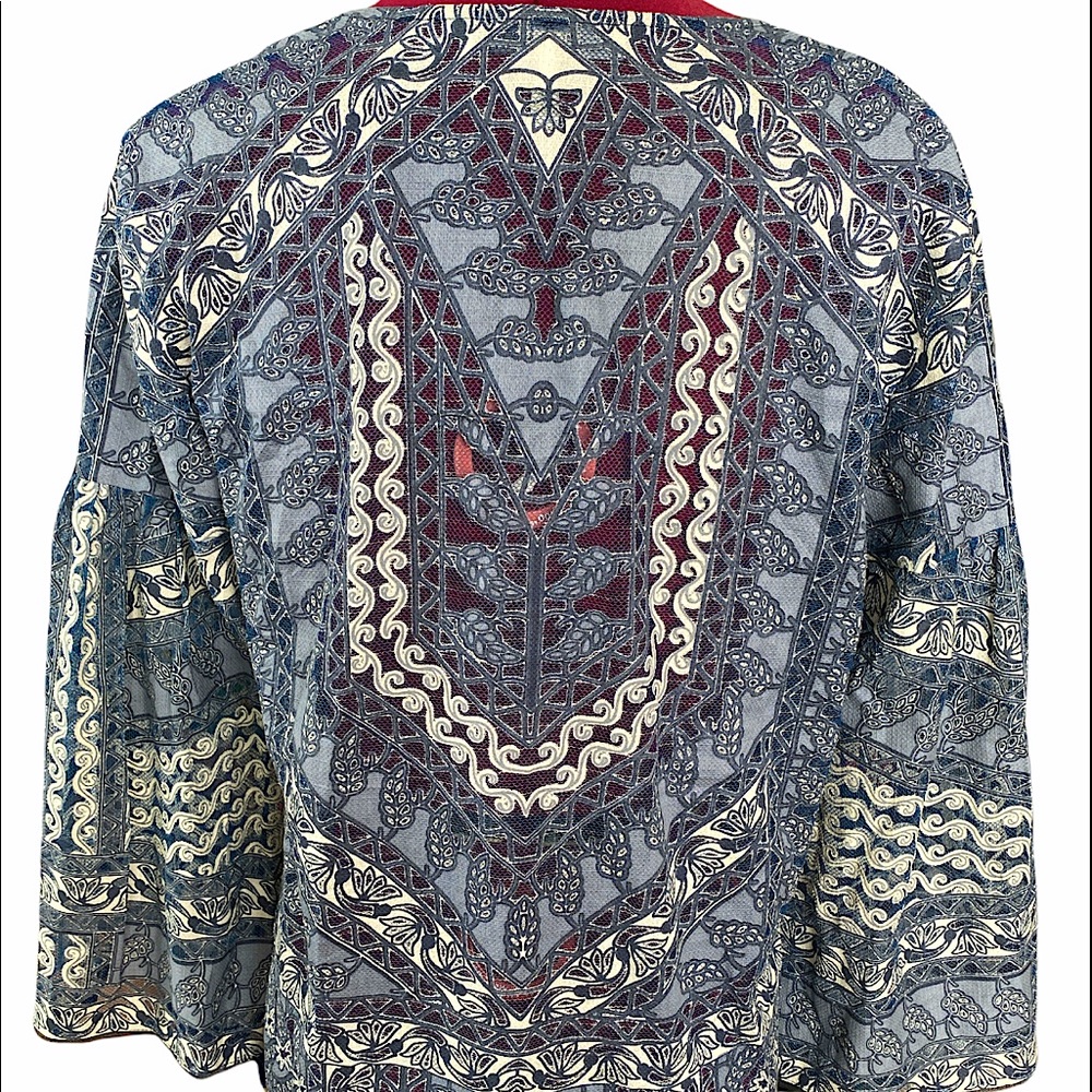 BCBGMAXAZRIA RUNWAY Collection Blouse size Small - Picture 2 of 3